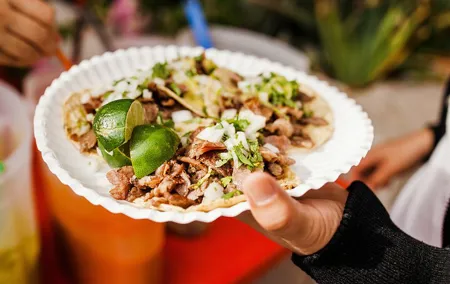 Mexico City: Roma Tacos Food Tour by Awarded Chef Abel Hernandez