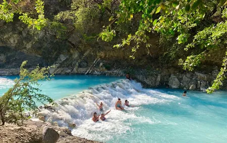 Guided Tolantongo Tour From Mexico City to Hot Springs and Caves