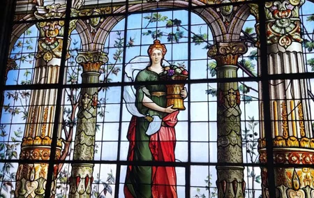 Private and Guided Tour to Chapultepec Castle with Transportation