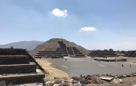 Acolman-Teotihuacán-Plaza of the Three Cultures- Craft Workshop