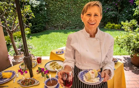 Gourmet Home Dining Experience in Mexico City with Margarita