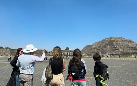 Teotihuacan: Early Route Through the City of Gods