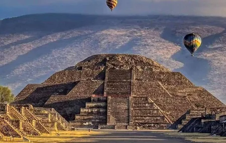 Magic Teotihuacan and Chocolate