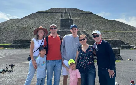 Half Day Teotihuacan and La Gruta