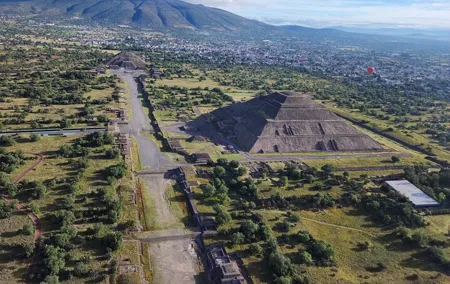 Vegan and Vegetarian Teotihuacan Experience with Homemade Lunch