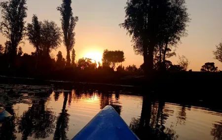 Xochimilco Sunrise Kayak Sailing