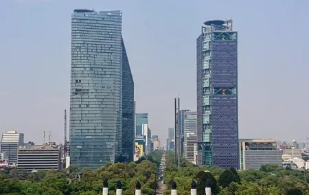 Discover Mexico City by Bike: Chapultepec to Downtown Tour!