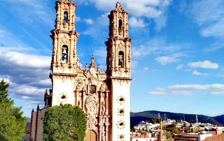 Cacahuamilpa Grotto Tour -Taxco "Ciudad de la plata¨