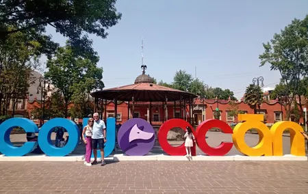 Coyoacan Icons Tour: Explore Trotsky, Frida, and Folk Culture