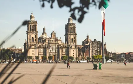 Mexico City’s downtown: history and secrets like never before