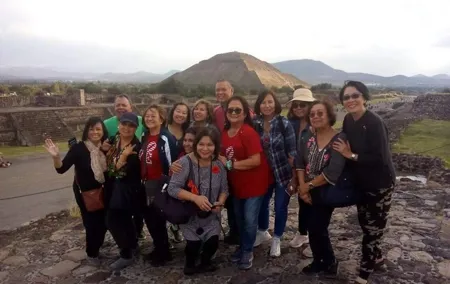 OFFER / Private COMBO 2 days Frida Kahlo Museum / Xochimilco -Teotihuacan / Basilica.