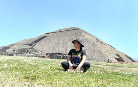 Private Tour Teotihuacan Pyramids,Breakfast in Cave,Clay Workshop