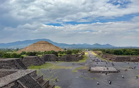 Teotihuacan Private from Mexico City in the early hours
