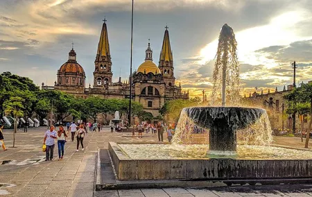 Private Tour Guadalajara Historic Center and Tlaquepaque from Mexico City