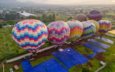 Balloon over the City of the Gods in Teotihuacan