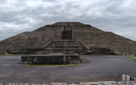 Guided Private Tour Teotihuacan,Basilica of Guadalupe,Tlatelolco