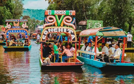 Magic Christmas Tour in Xochimilco