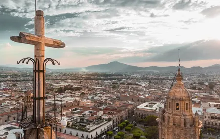 Mexico City to Morelia - Private Transfer with Optional Sightseeing