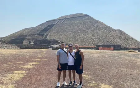 Teotihuacan Food Local Cuisine Workshop and Pyramids Tour