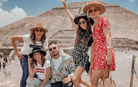 Private tour to Teotihuacán with Breakfast