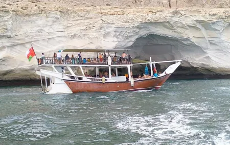 Musandam Dibba Cruise with Lunch & Snorkeling Trip From Dubai