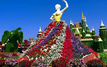 Dubai Global Village and Miracle Garden Tour with Transfers