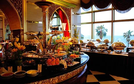 Dubai Private City Tour With Lunch In Burj Al Arab
