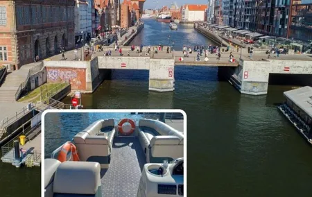 Cruises on the Motlawa River by a luxury catamaran - Gdańsk from the water side