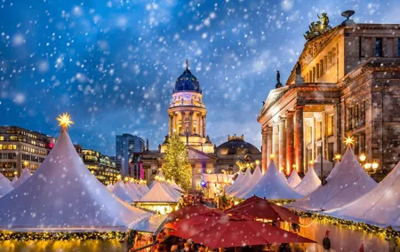 Berlin Christmas Markets and Sightseeing Private Tour