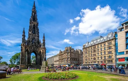 Edinburgh Old Town Landmarks Private Guided Walking Tour