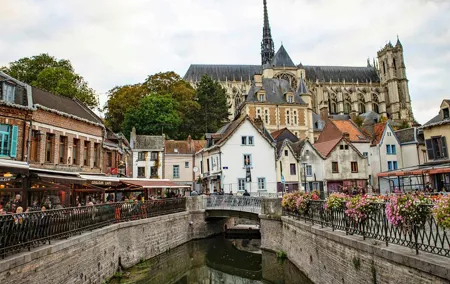 Amiens Cathedral and Hortillonnages Private Day Tour from Paris