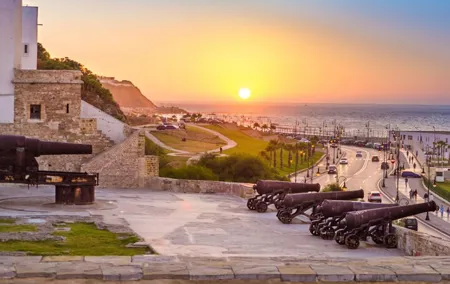 Tangier & Asilah: Luxury Private Tour from Malaga or Tarifa
