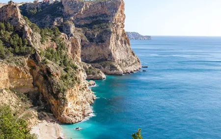 Cala del Moraig Hiking and Beach Trip from Valencia
