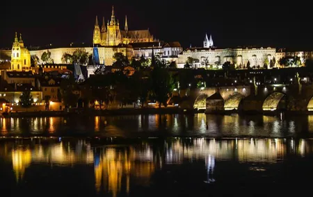 Prague Night Photo Tour, See Amazing Views (small-group)