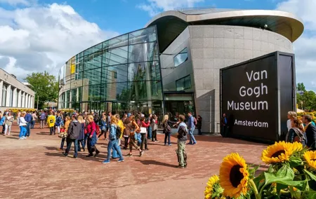 Van Gogh Guided Tour with Museum Highlights