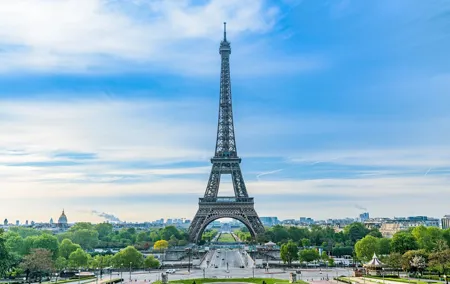 Eiffel Tower Guided Tour by Stairs with Optional Summit by Lift