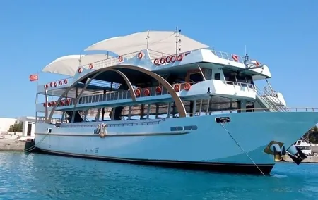Antalya Kemer Boat (Foam Party) Tours with Lunch