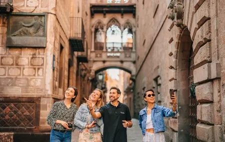 Barcelona Guided Walking Tour To Centenarian Shops