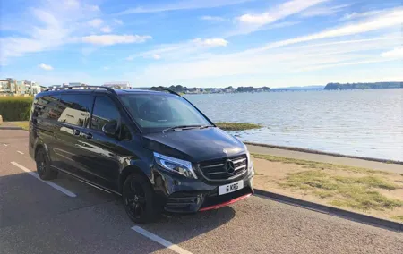 Small-Group Transfer: Southampton Port to London or Heathrow