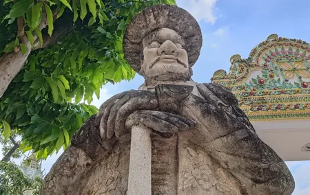 Private Bangkok Highlights: Grand Palace, Temples & Flower Market