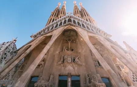 Half-Day Guided Tour of Montserrat & Sagrada Familia