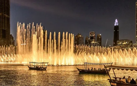 Dubai Fountain Show and Abra Lake Ride Tickets