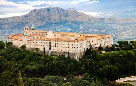 Montecassino Abbey Fullday from Rome