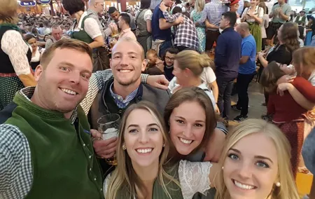 Munich Oktoberfest Guided Experience with Beer and Food