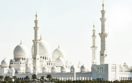 Abu Dhabi Full-Day Tour from Dubai With Spanish-Speaking Guide