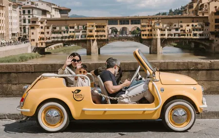 Discover Florence city center on e-cabriot fiat 500