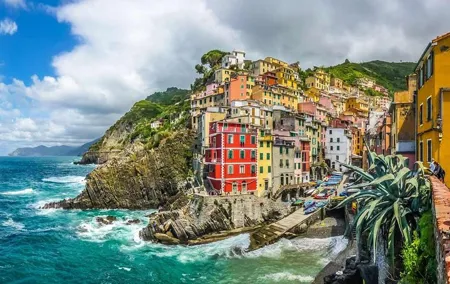 Private trip to Cinque Terre from Florence (10 h)