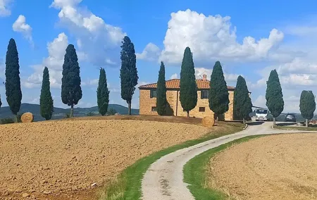 PRIVATE TOUR Savor Exquisite Wines: Brunello & Nobile Wine Tour