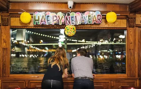Budapest: New Year's Eve Party Cruise with Food,Live Music and DJ