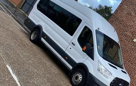 Heathrow Airport to Gatwick Airport Transfers